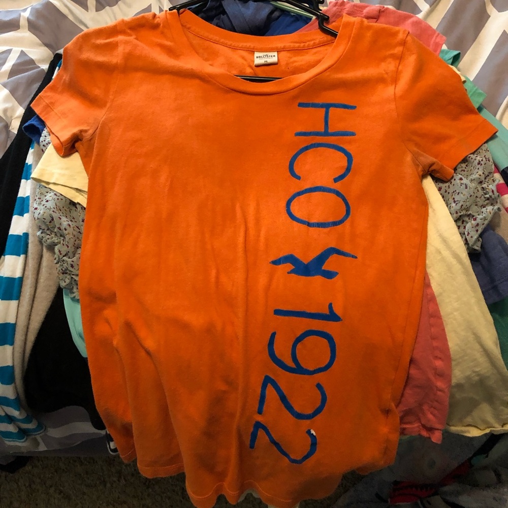 Hollister shirt